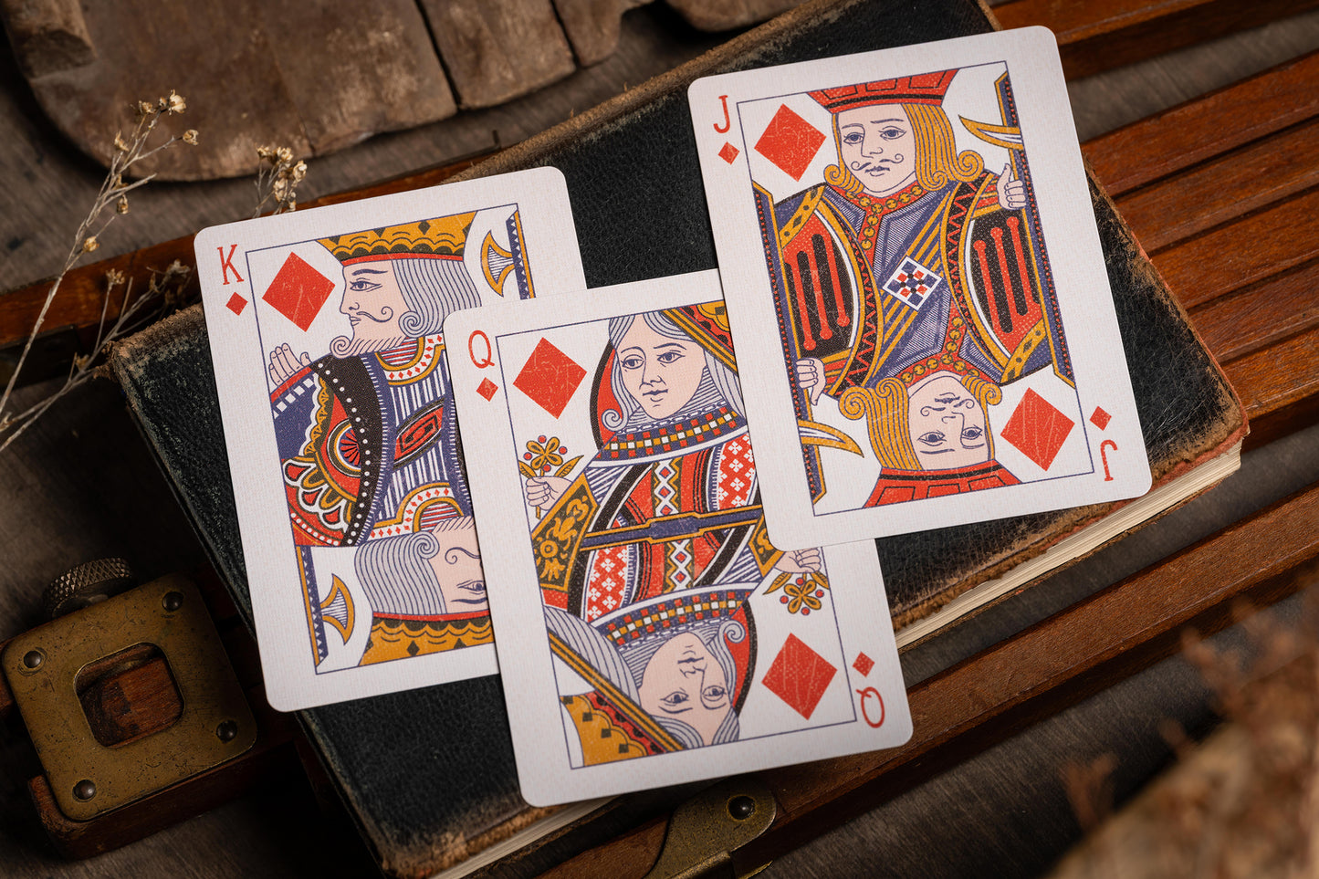 DOUBLE SET - GOLDEN EAGLE No. 7 VINTAGE PLAYING CARDS (1x STANDARD 1x GILDED)